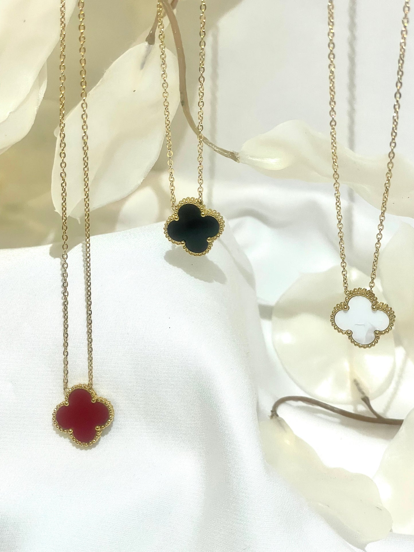 4 Leaf Clover Set "Red"
