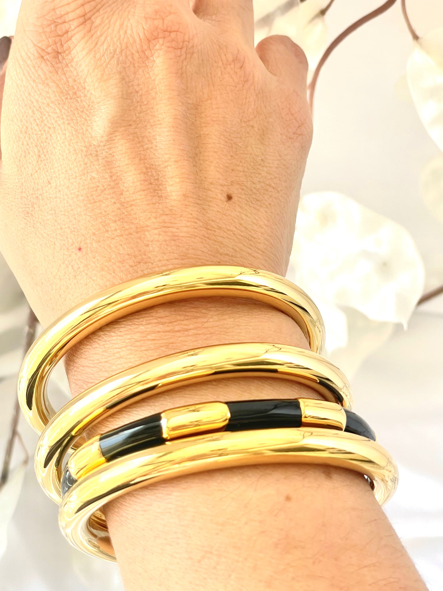Marina Open Bangle - Gold/Black