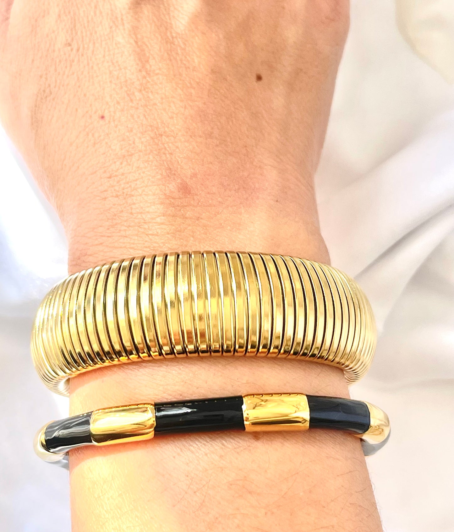 Marina Open Bangle - Gold/Black