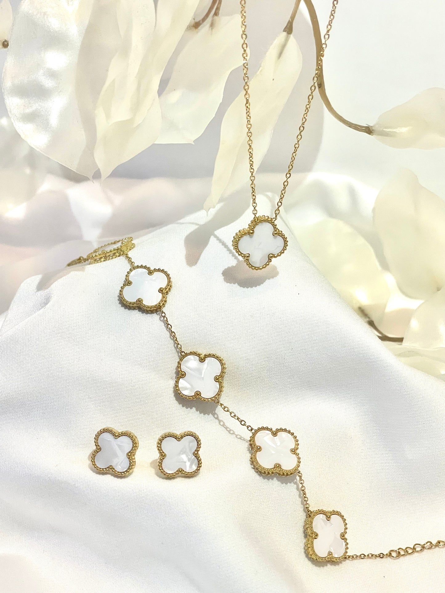 4 Leaf Clover Set   "White"