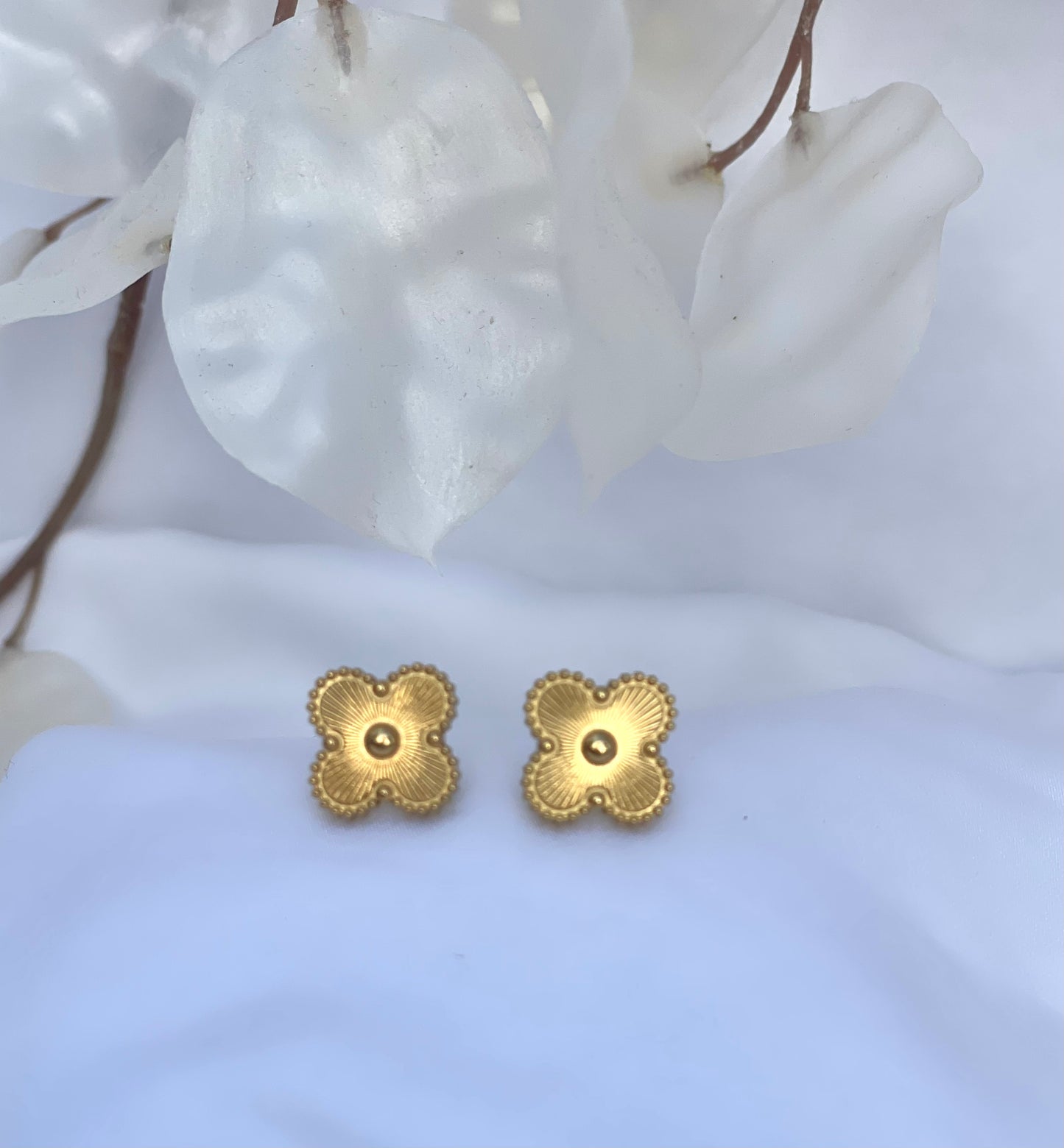 4 Leaf Clover Set         "Gold"