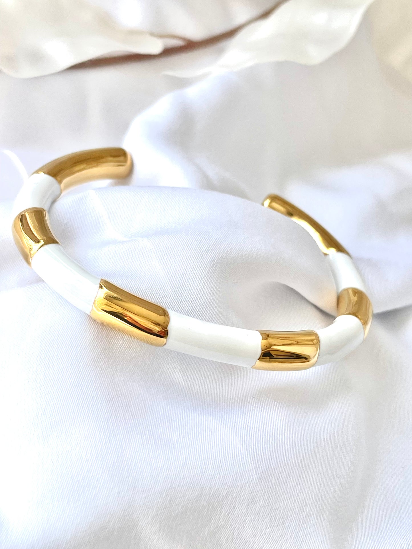 Marina Open Bangle - Gold/White