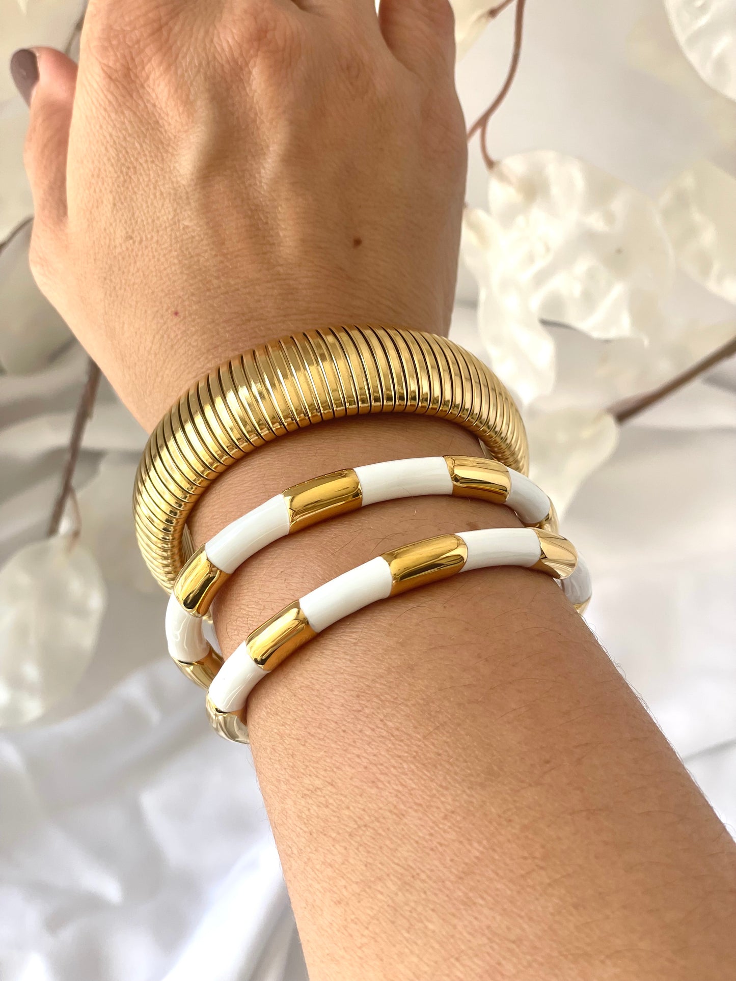 Marina Open Bangle - Gold/White