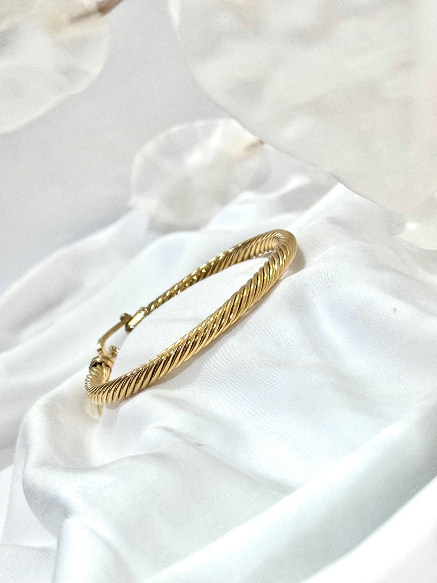 Cable Wire Bangle - Gold